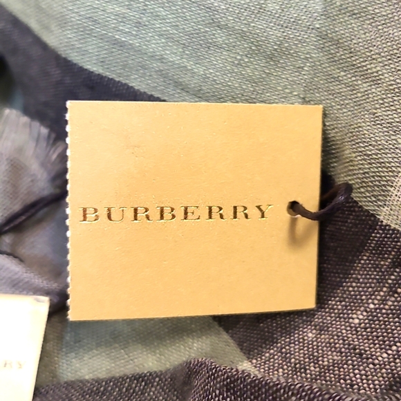 Burberry Scarf Medium Giant Exploded Linen Check In Green, Black, and Grey - Picture 2 of 6
